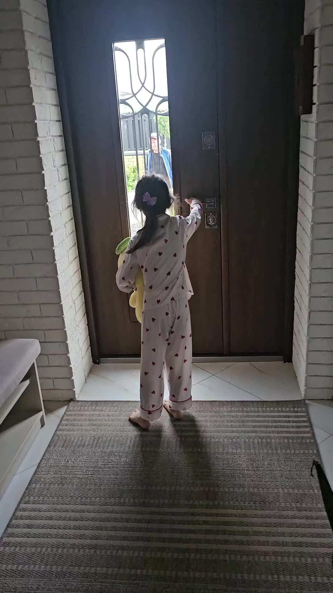 @Emilia.N