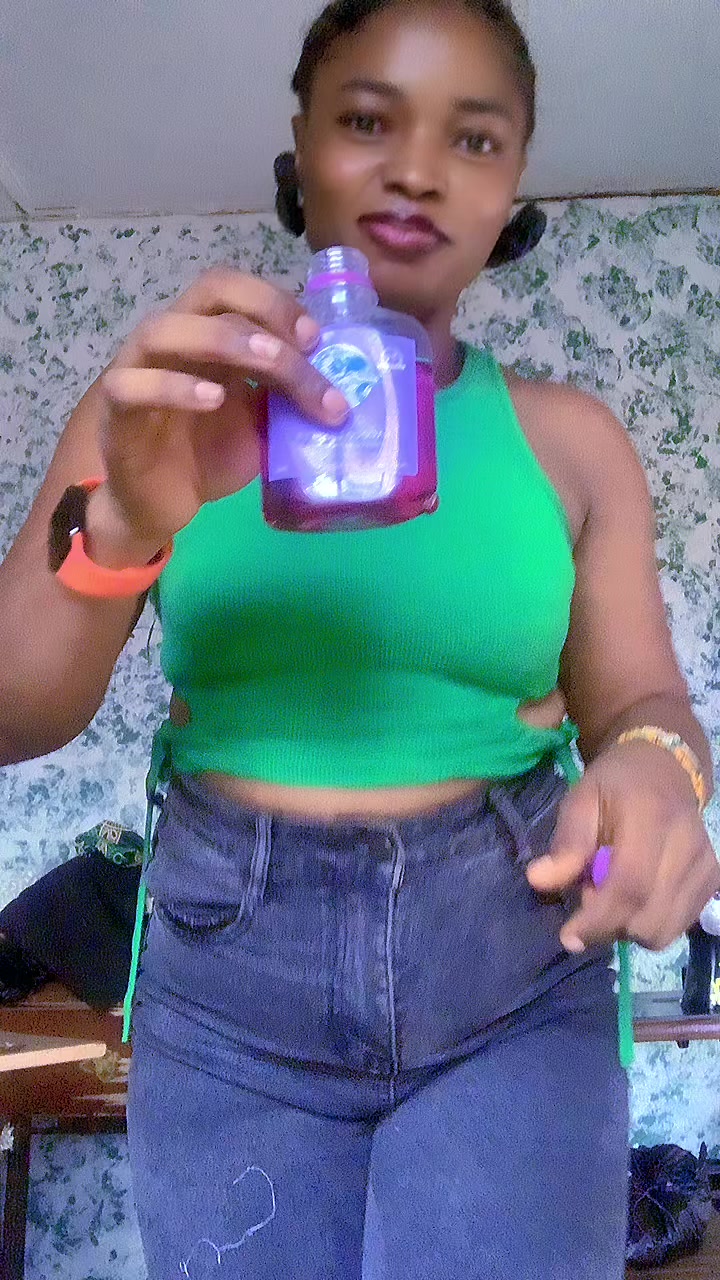 @chizzyiyke fashion designer