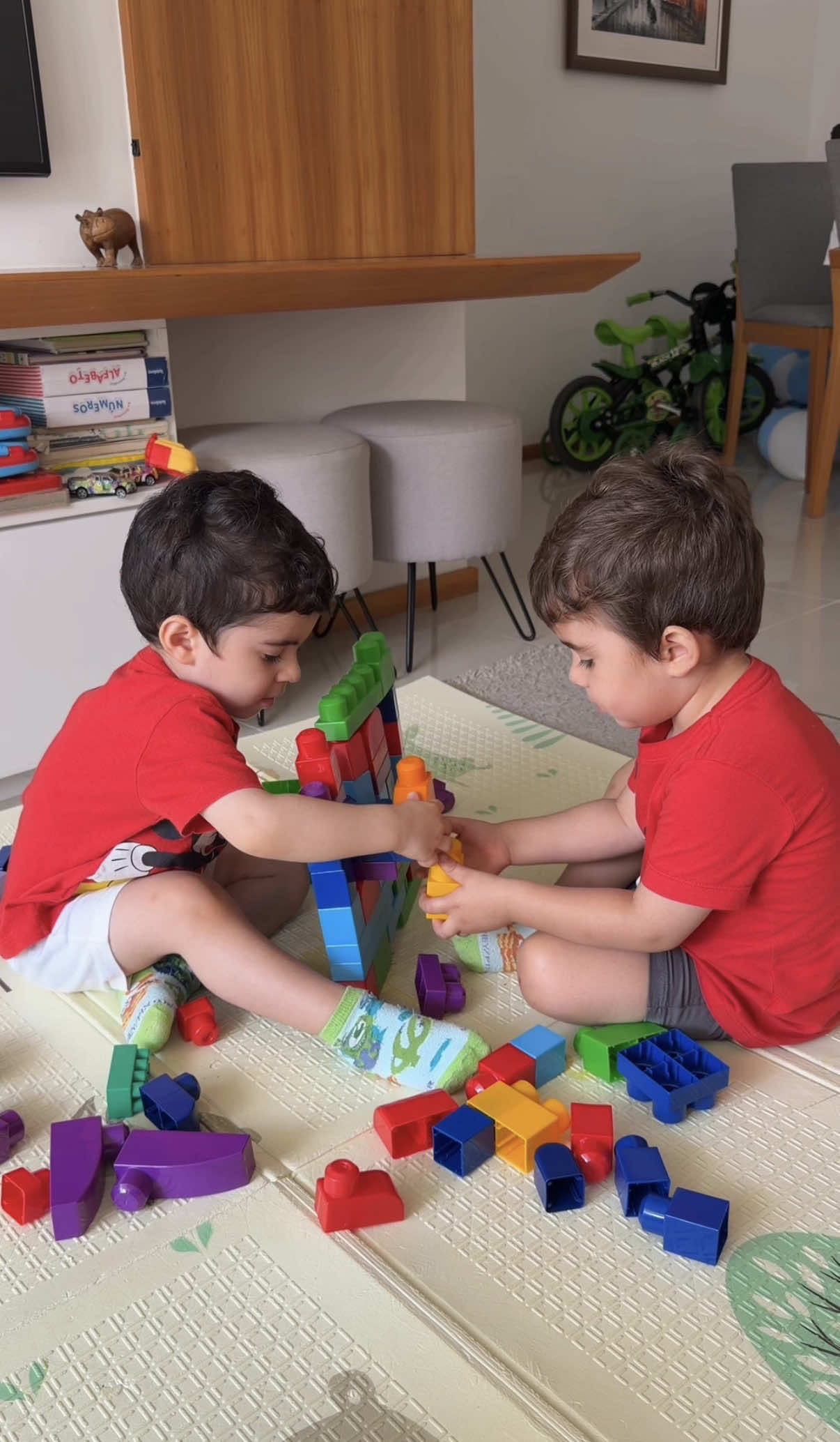 @Ka | Mãe dos Gêmeos