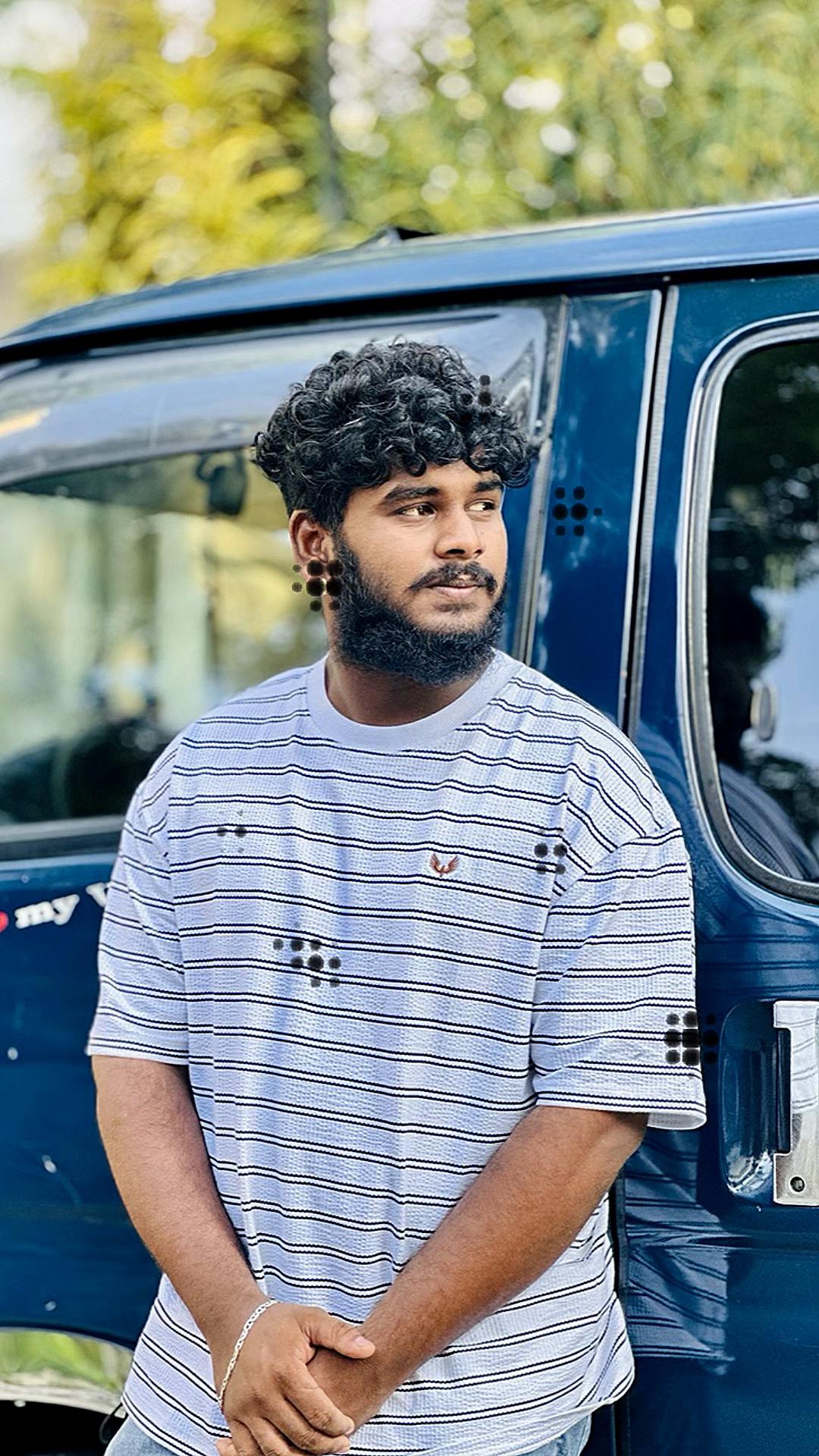 @MR.KARUPPU 😈