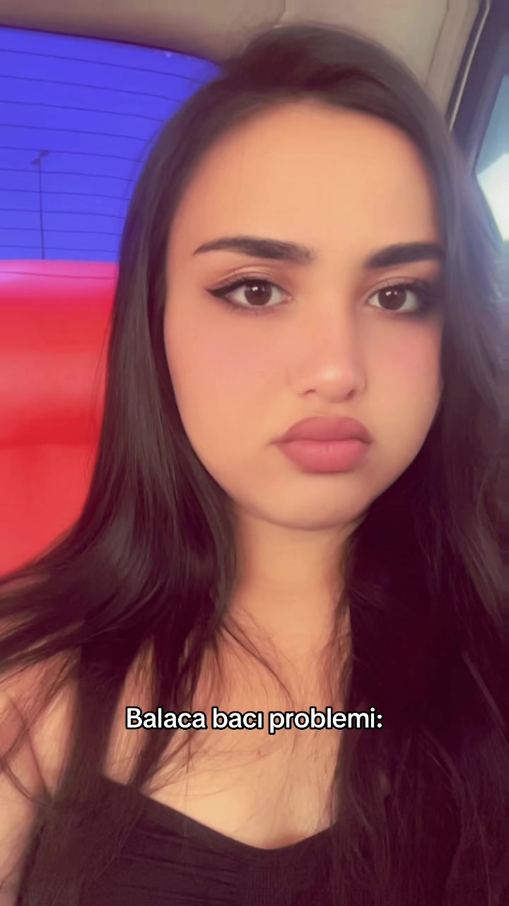 @𝓐𝓶𝓲𝓷𝓪𝓵𝔂.