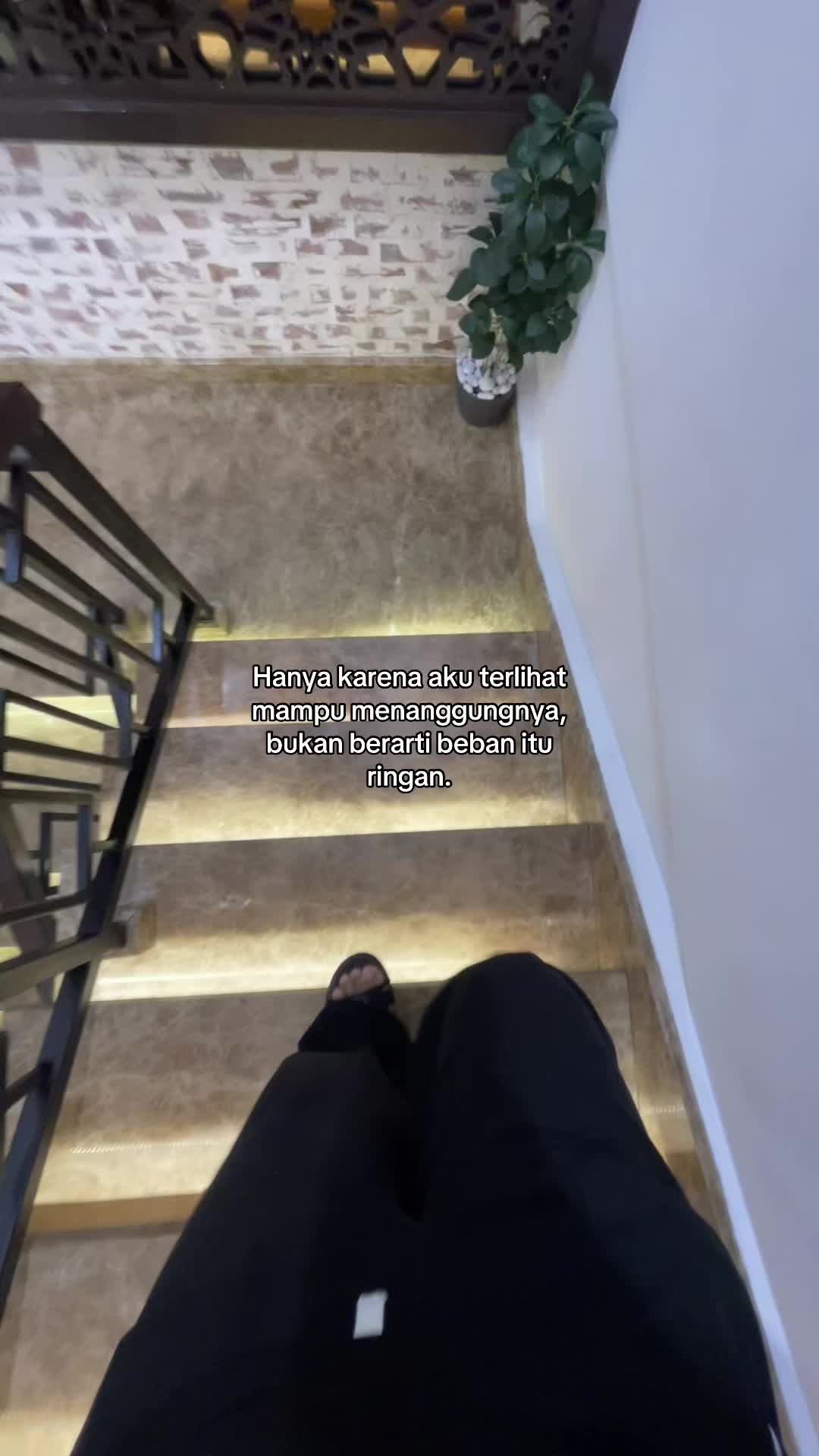 @call_me.aus