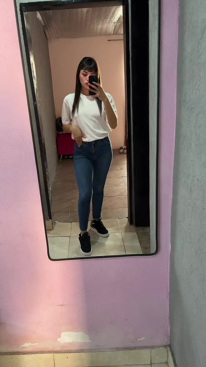 @Angiecabral_