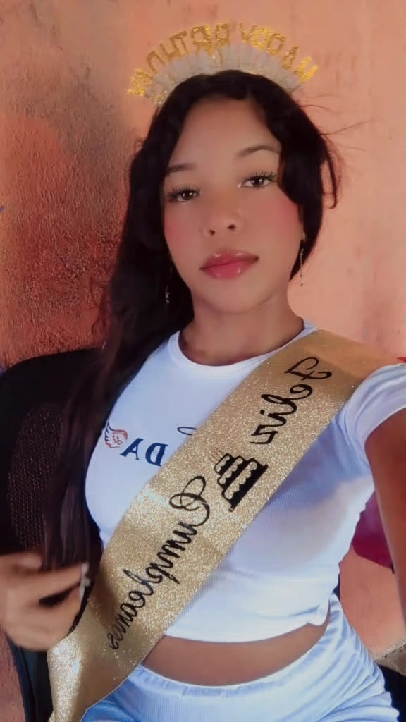 @Dessire García 👸🏻😻