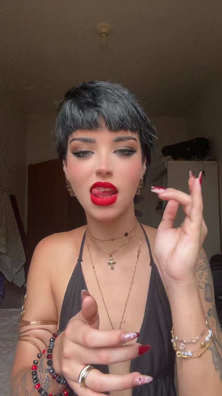 @Laryssamartinsoficial
