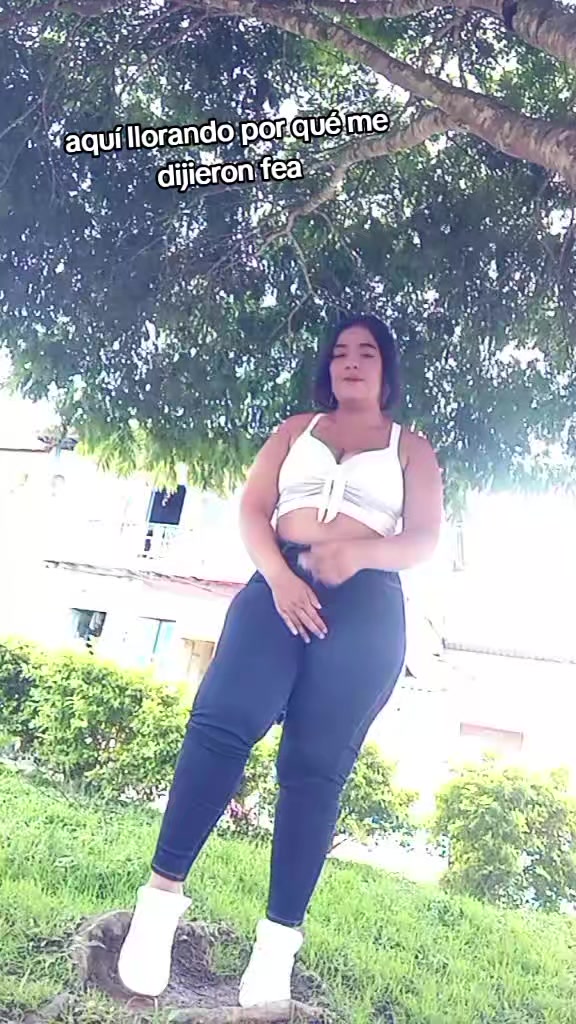 @Yeni🤯🩷