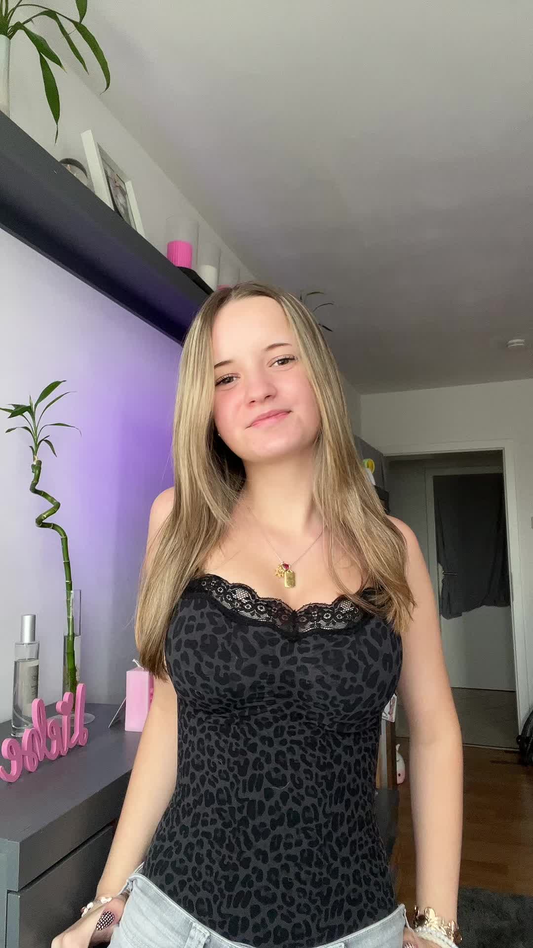 @leonie