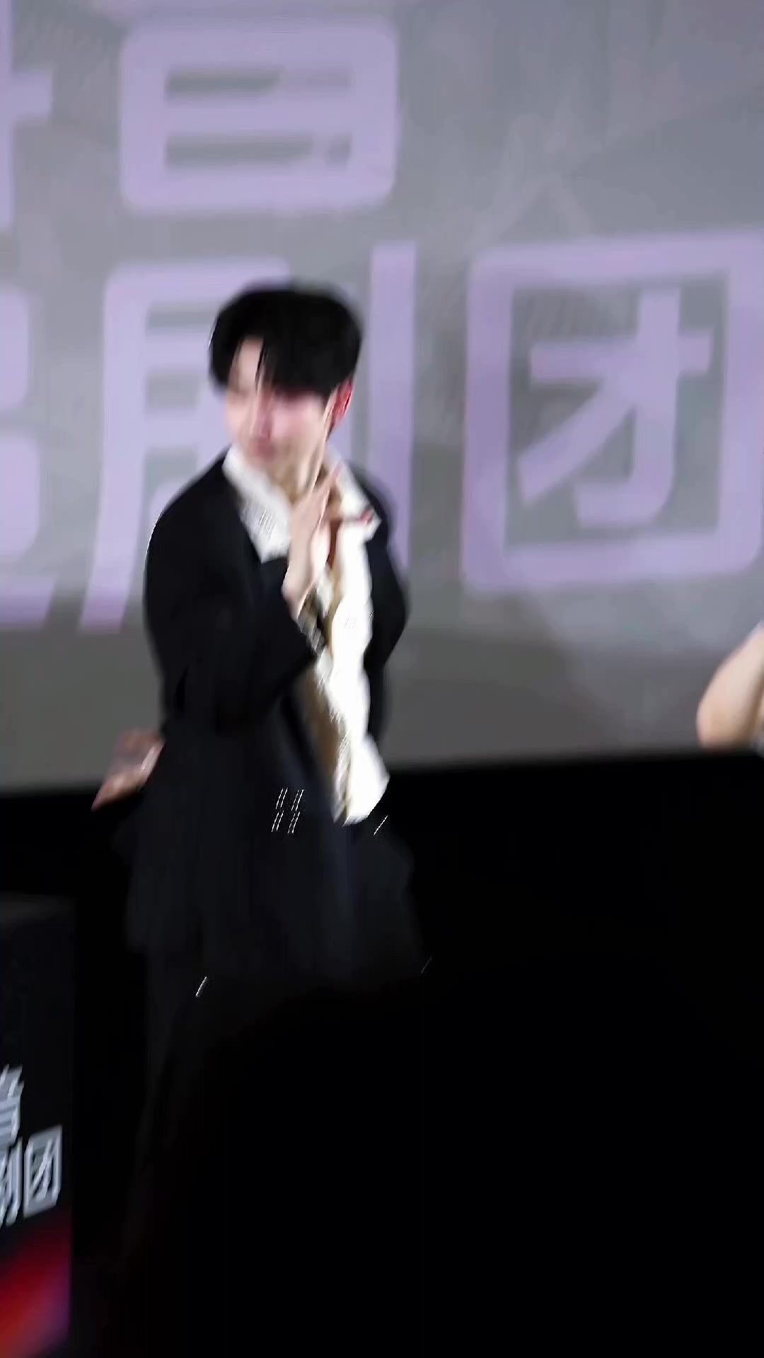 @angela洪仙麗喜欢RileyWang王以纶鬼鬼吴映洁沐言