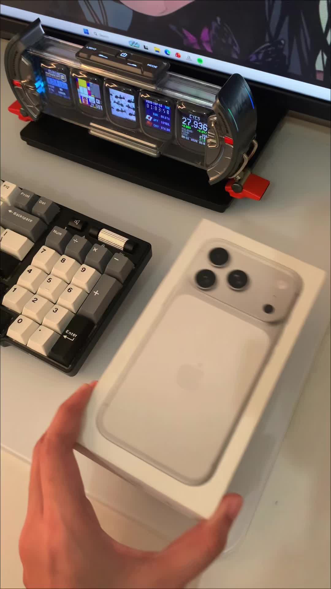 @cozywith_m on IG :)