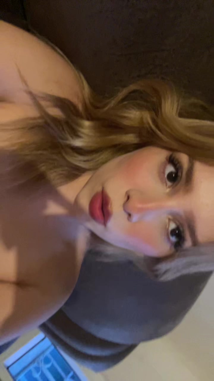@iamlyndseyy
