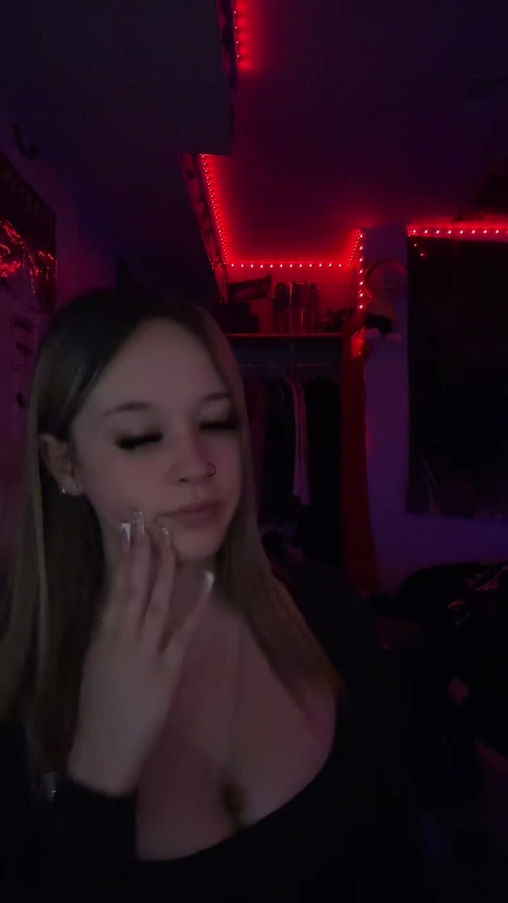 @littlemisslovesherbf𖣂.