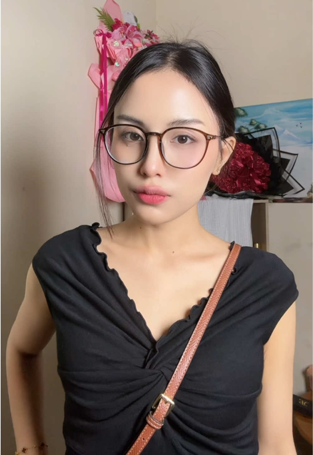@Hi, ini vani