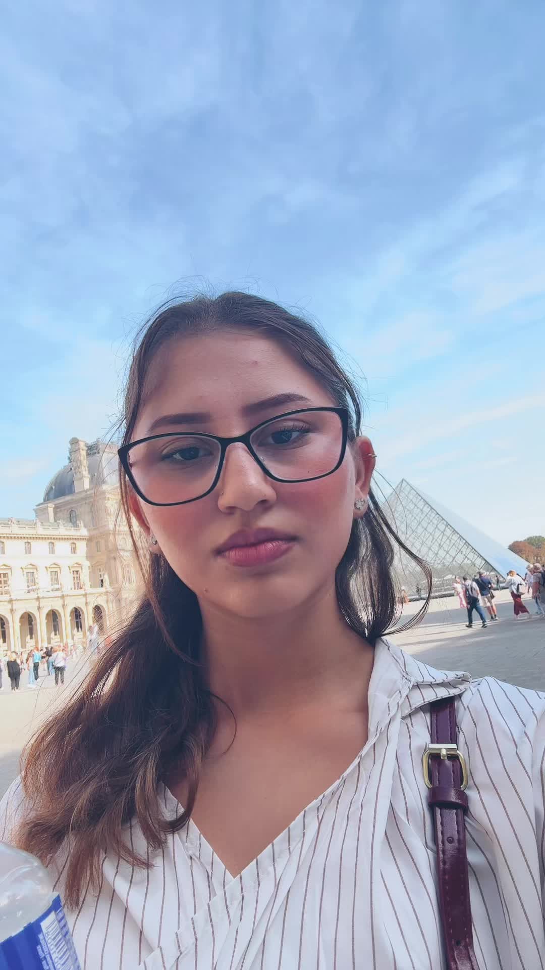 @𝒵