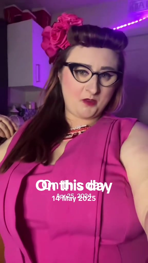 @MissBombshellBettie