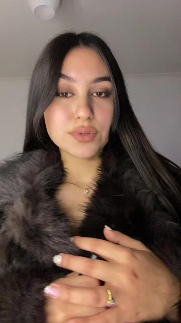 @Camila🤎
