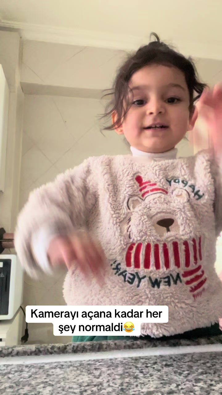 @Ece Sel&ccedil;uk Akıncı