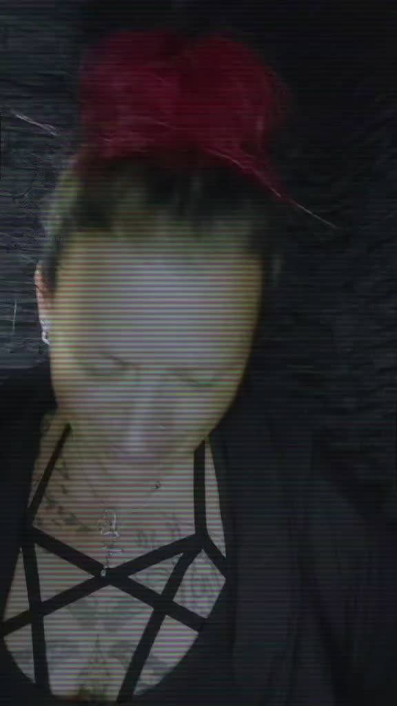 @LöwinmitriesenHerz