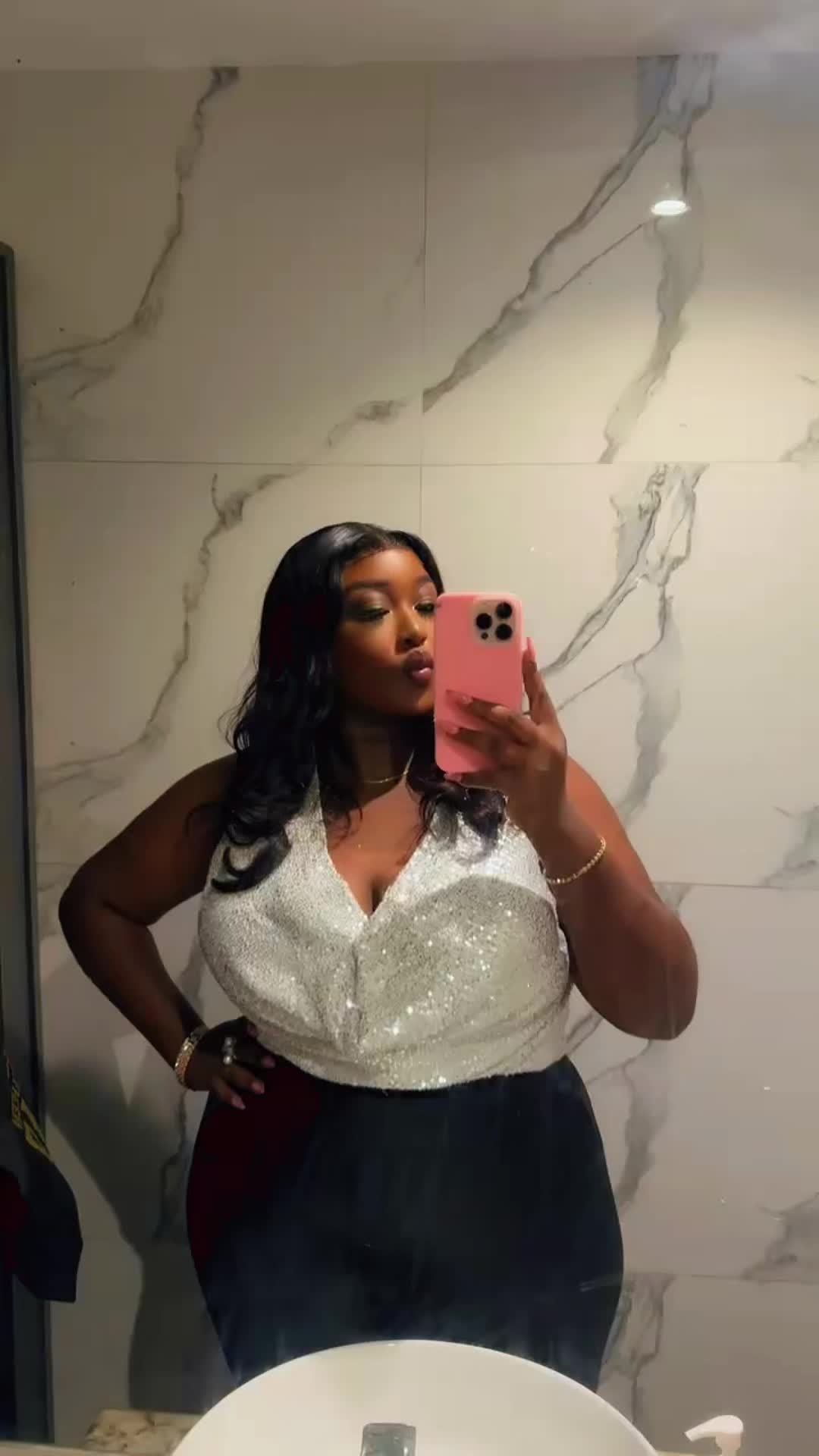 @HypeQueen JoJo🎤👑 🍒