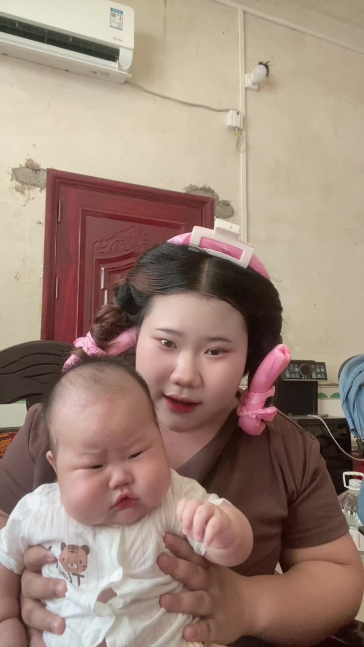@ນີລາຢ່າງ