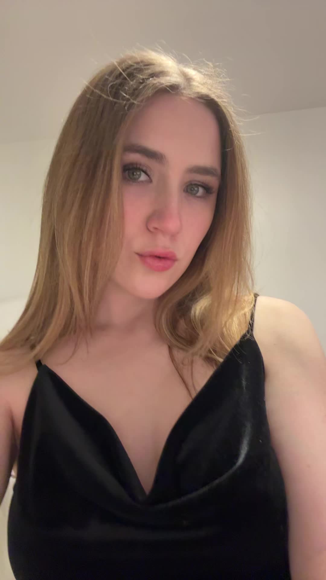 @elena