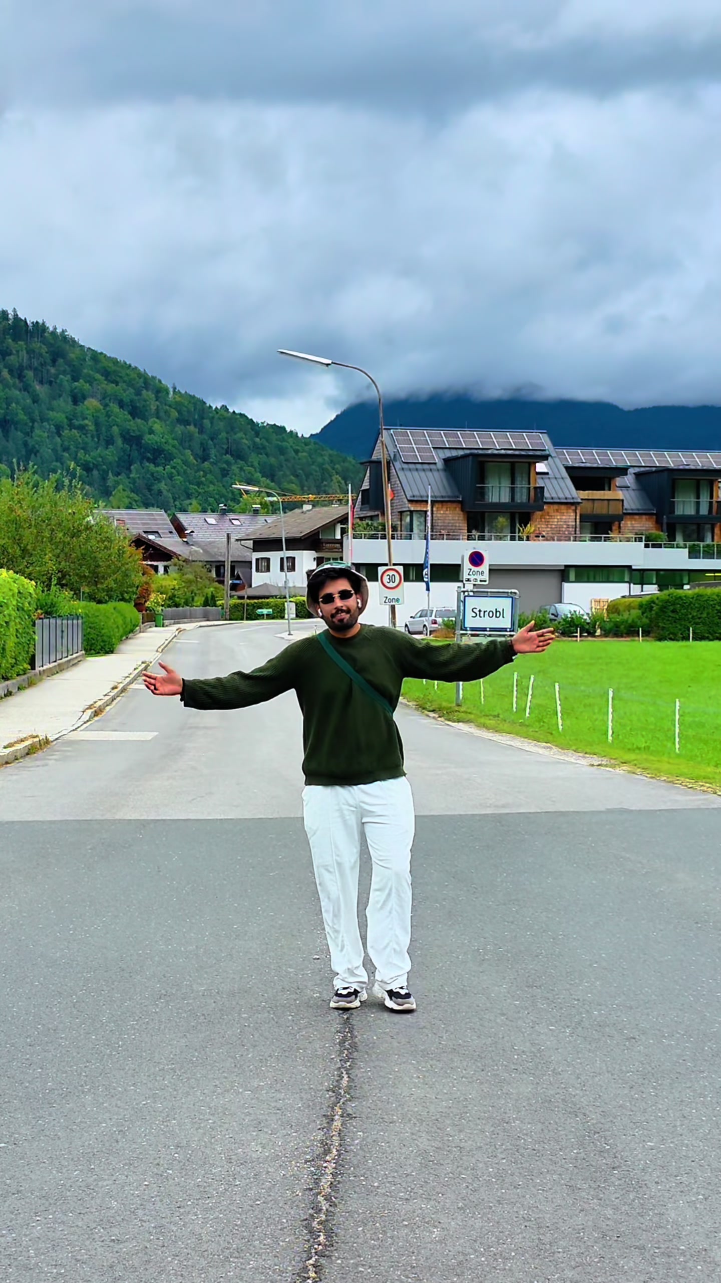 @_shoaib_gujjar 🏴