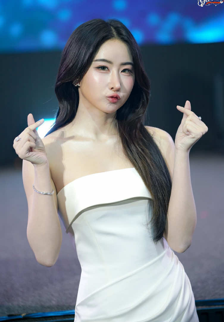 @ChinOfJV/NUDI/9779/Yobie