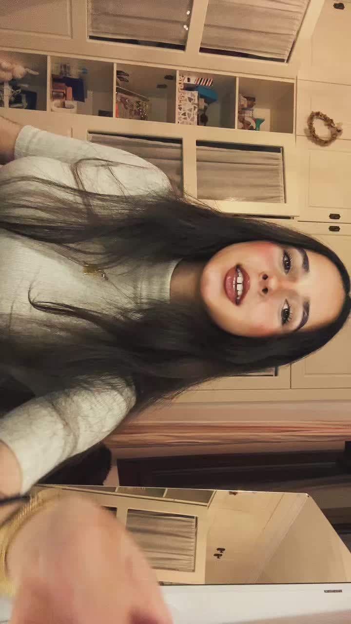 @carlotaa