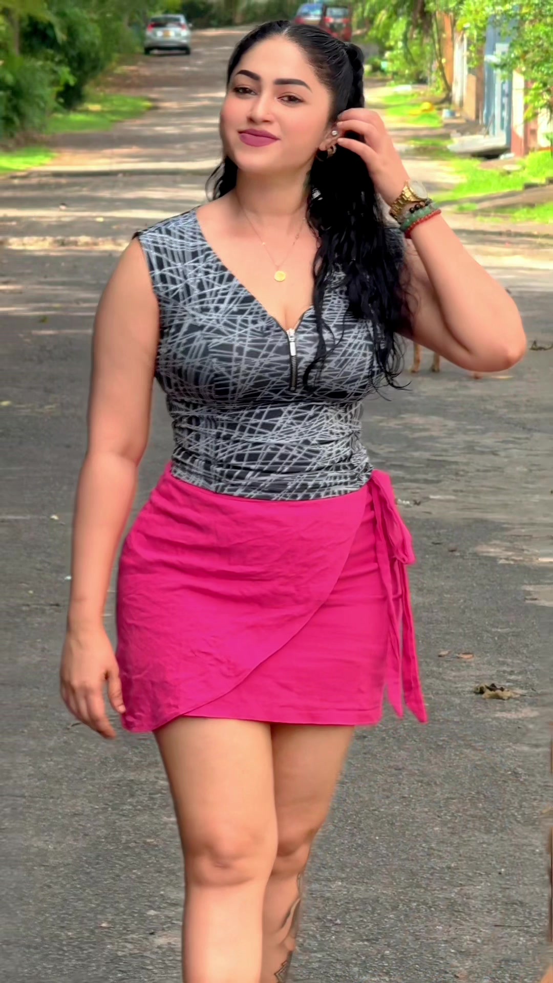 @M E E R A 🌸♌️🇱🇰