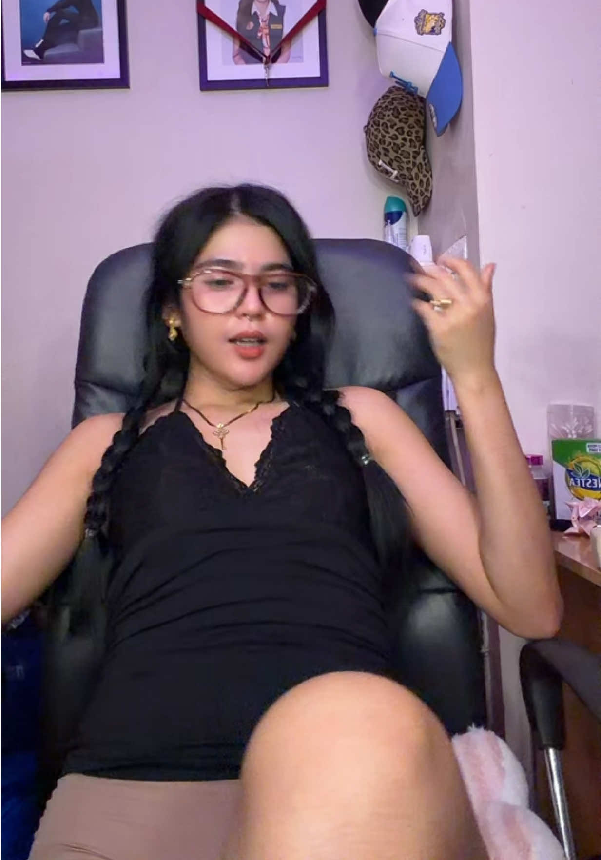 @️