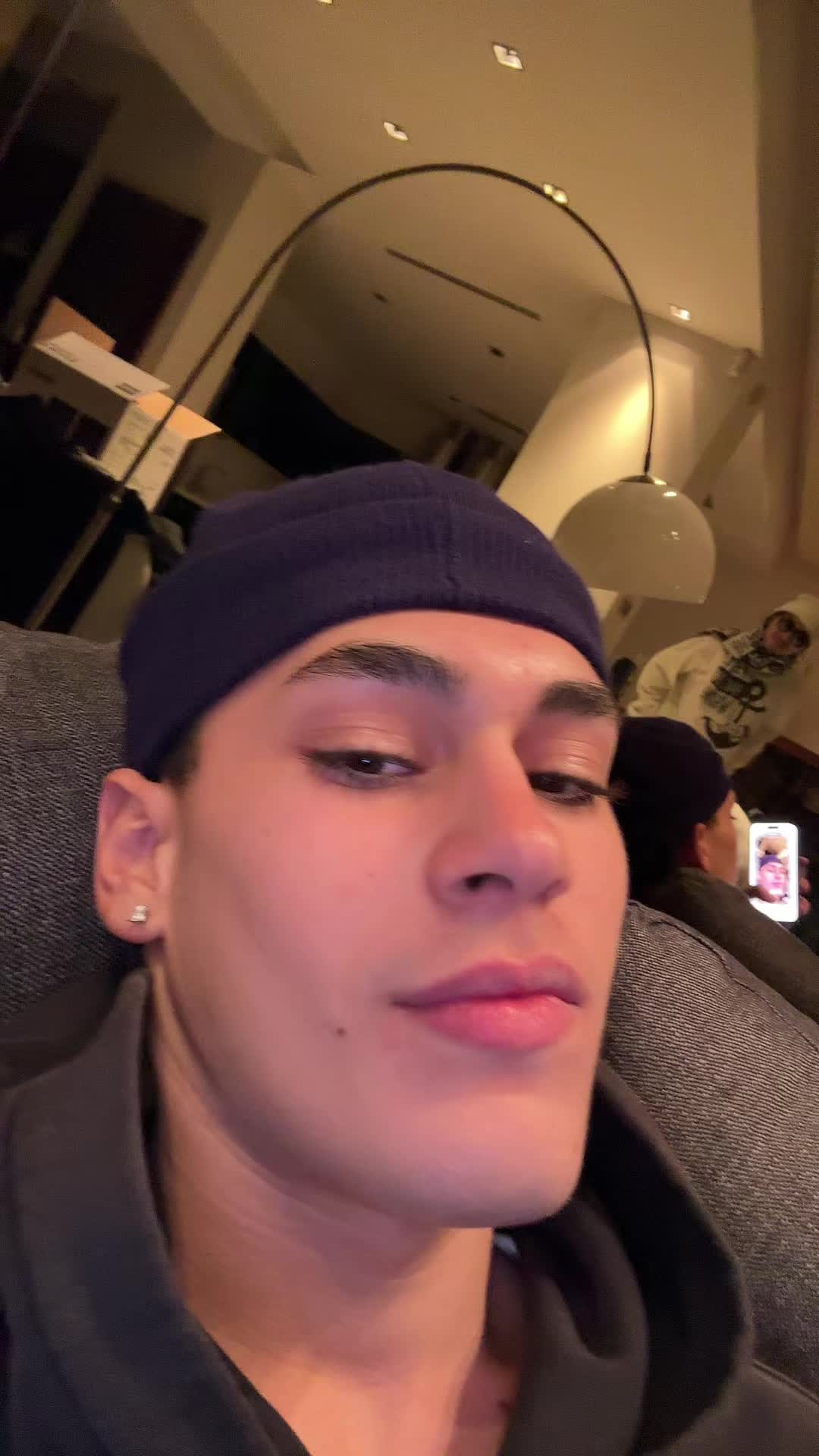 @JayJay