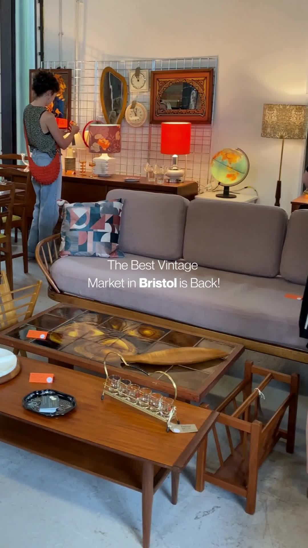 @Vintage Furniture & Big Flea