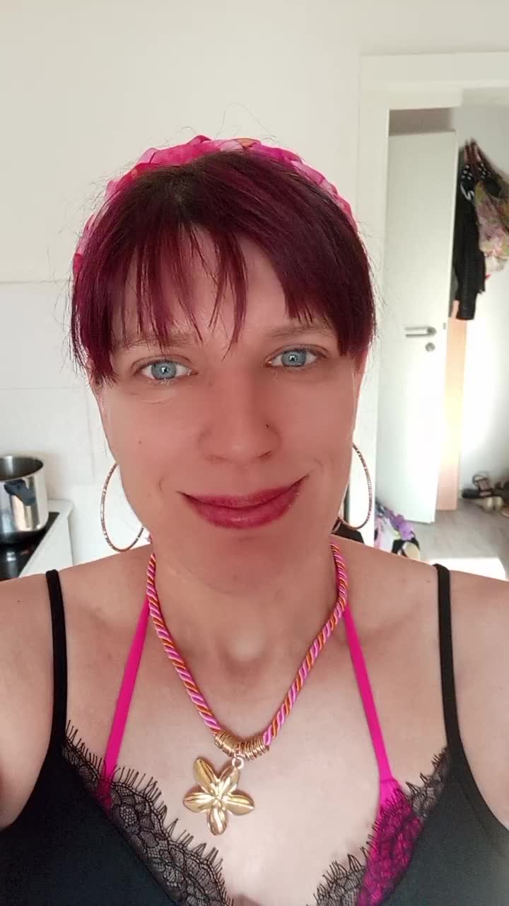 @CrazyAngelSteffi😜😜🥰🥰