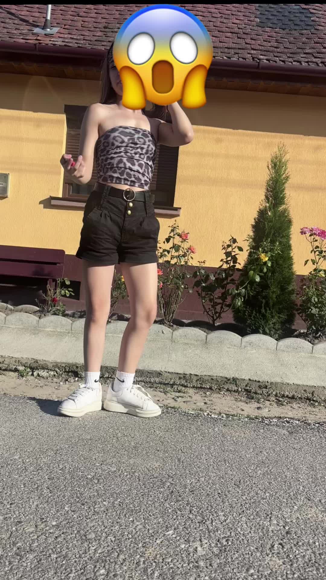 @🪭