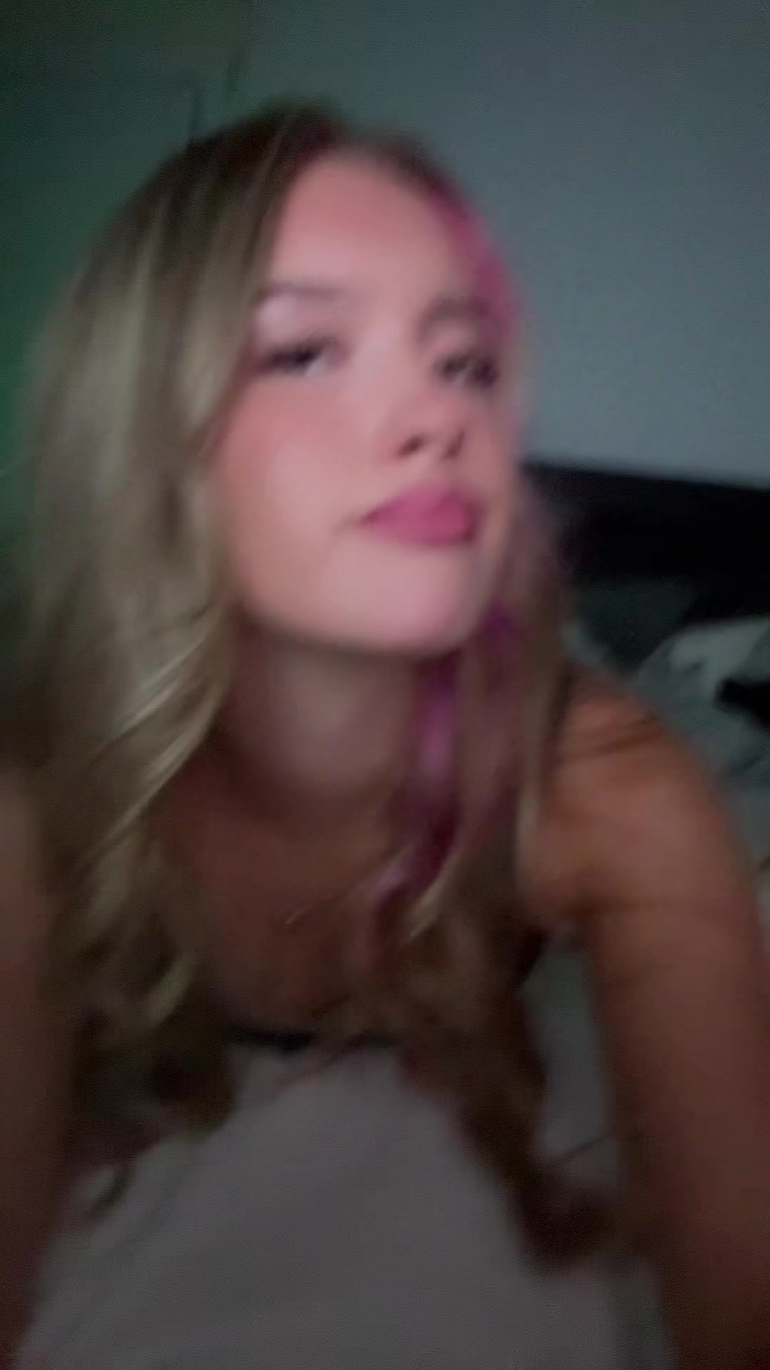 @Ella