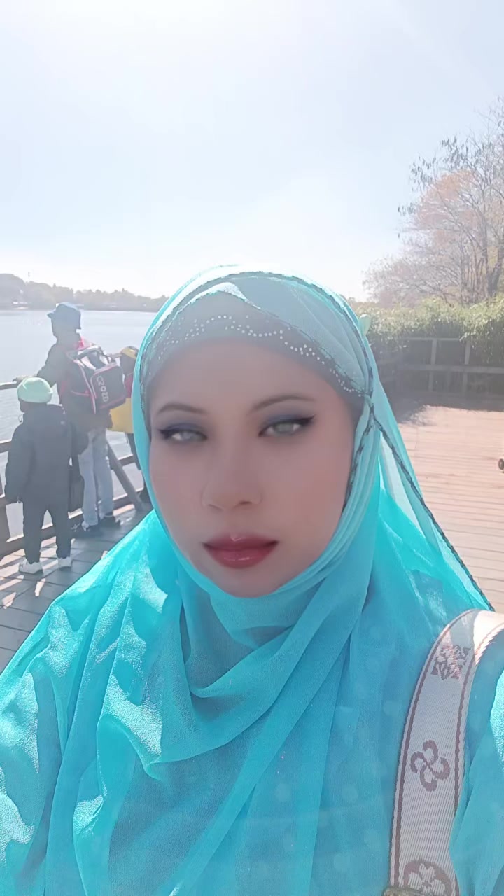 @kashmira irania