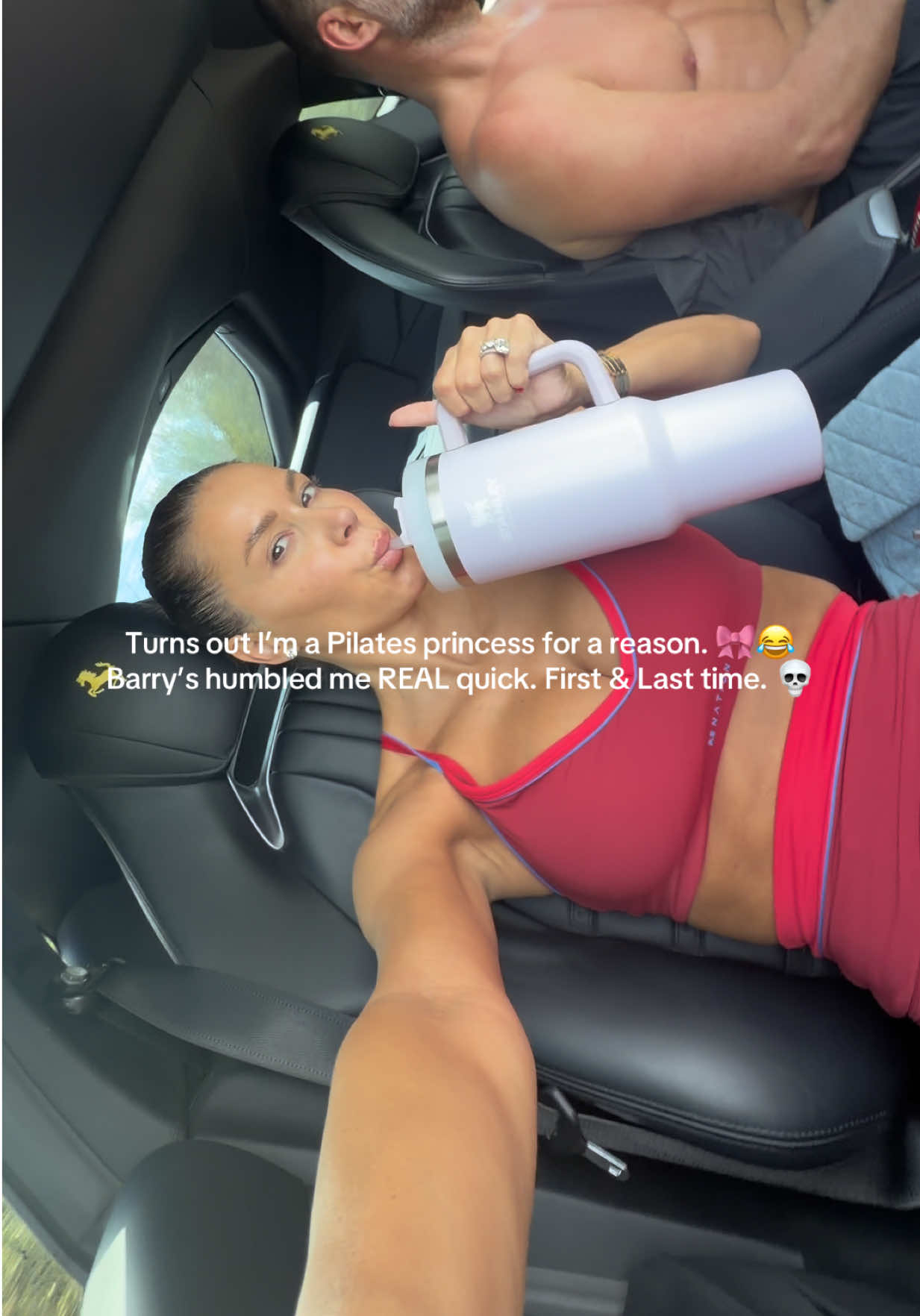 @jessicanavratil_