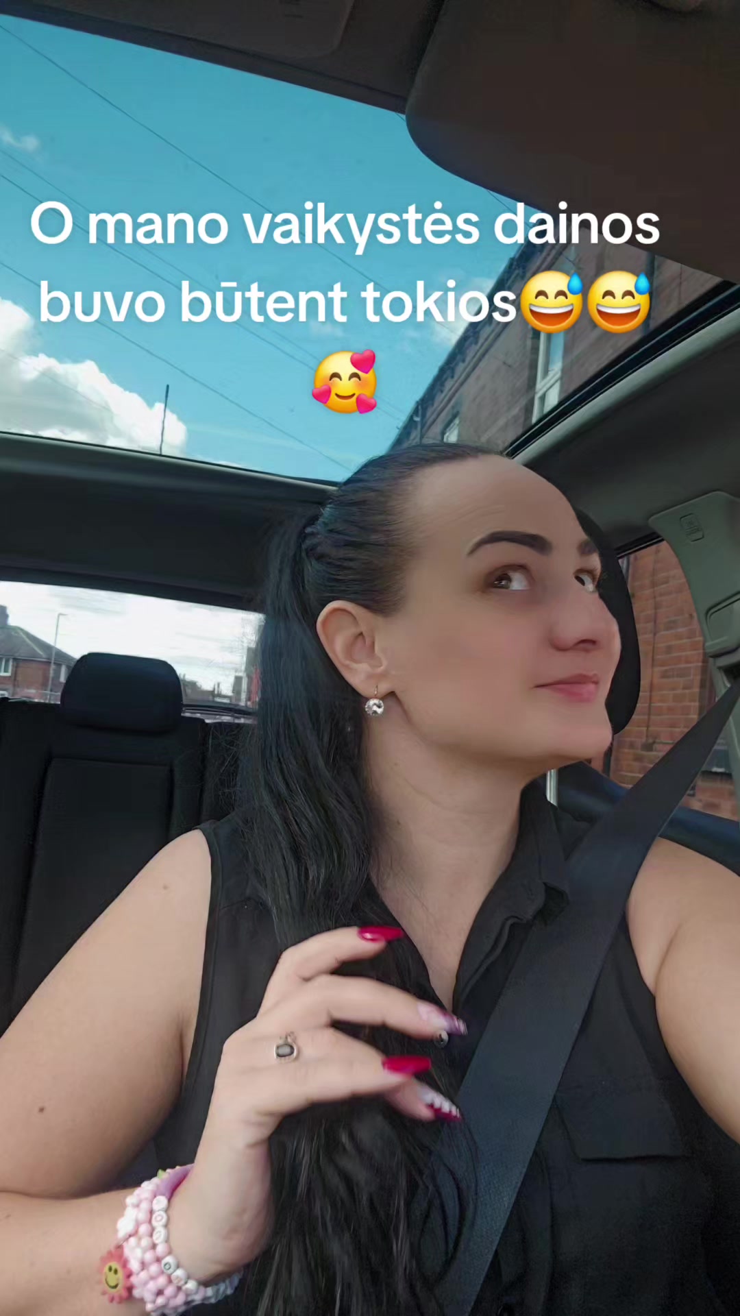 @Bosė😅