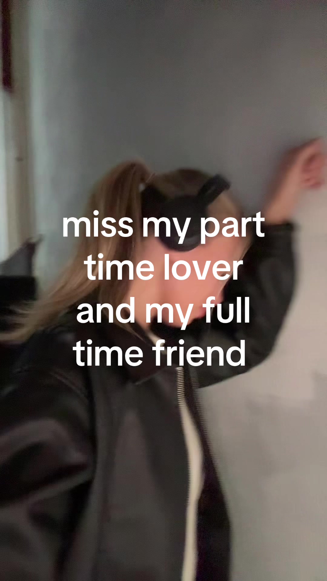 @anais