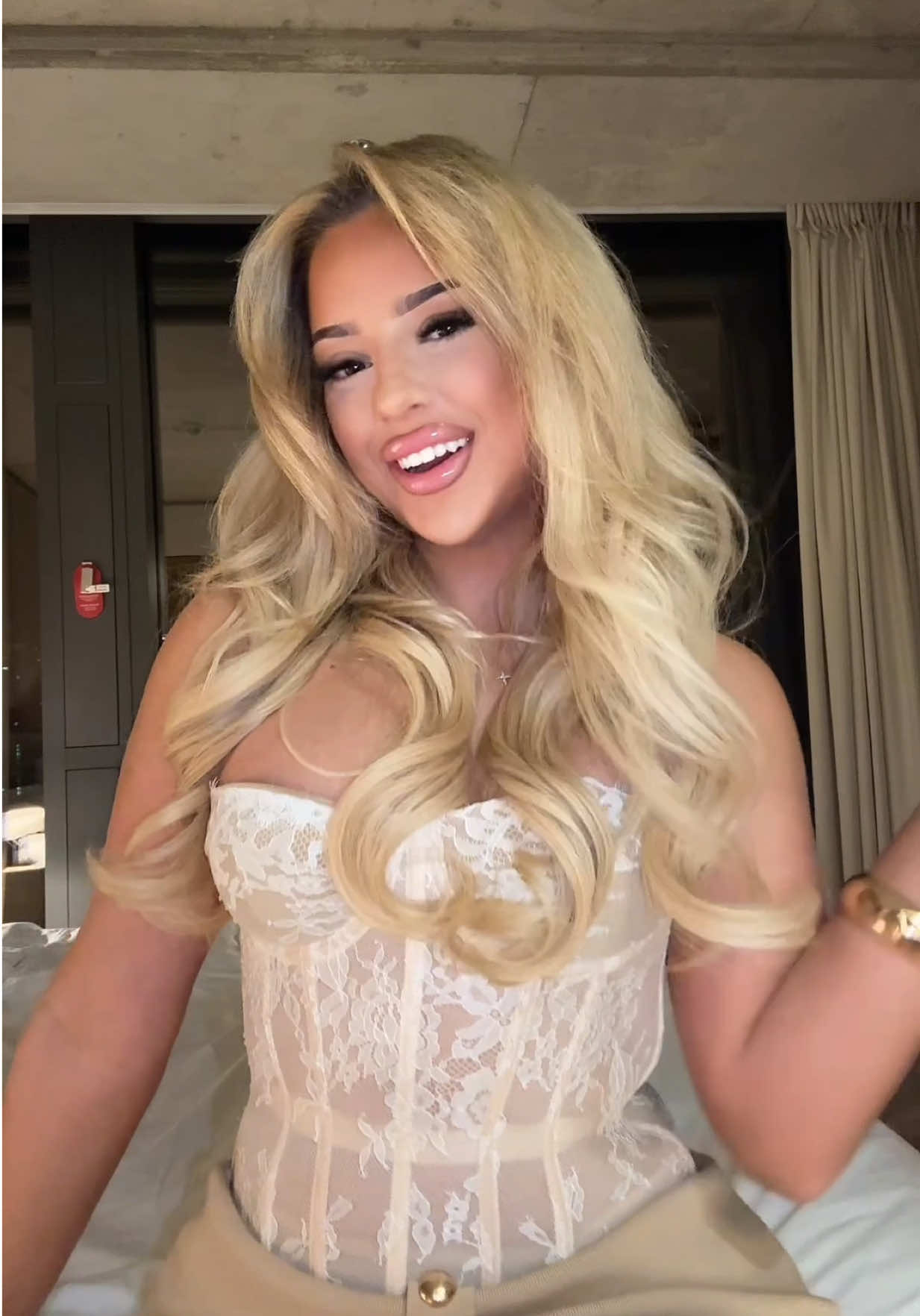 @niki