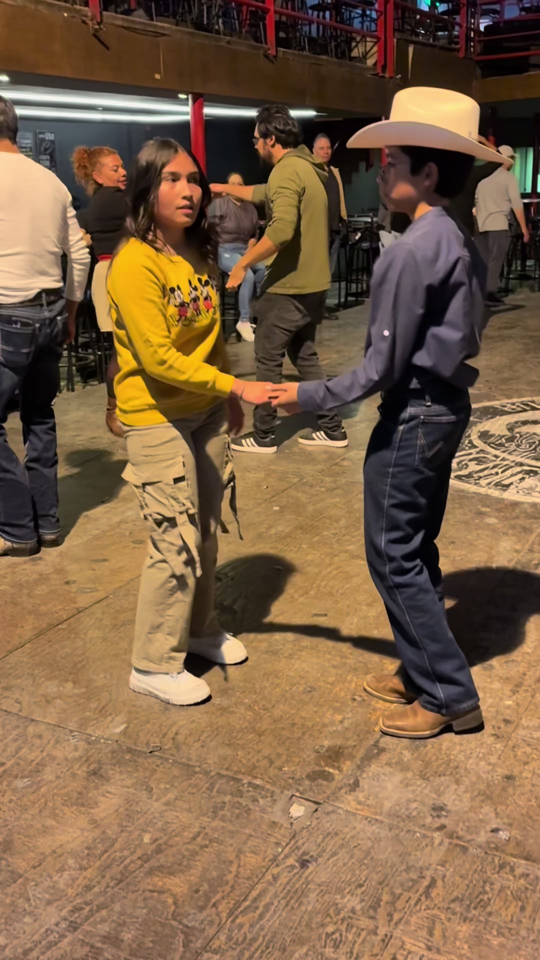 @𝐿𝑒𝑜&bull;🤠