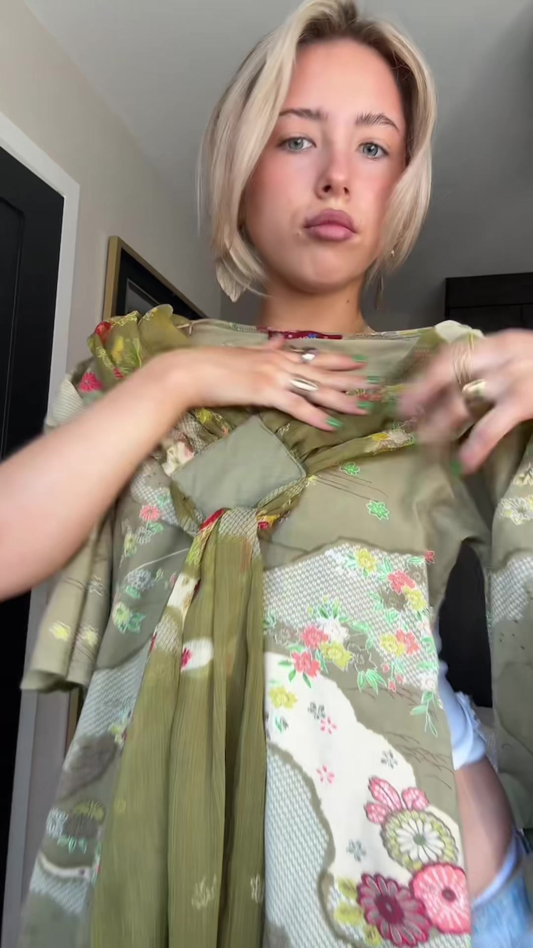 @robyn