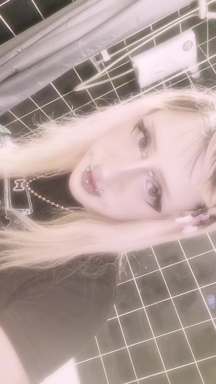 @adni-small streamer