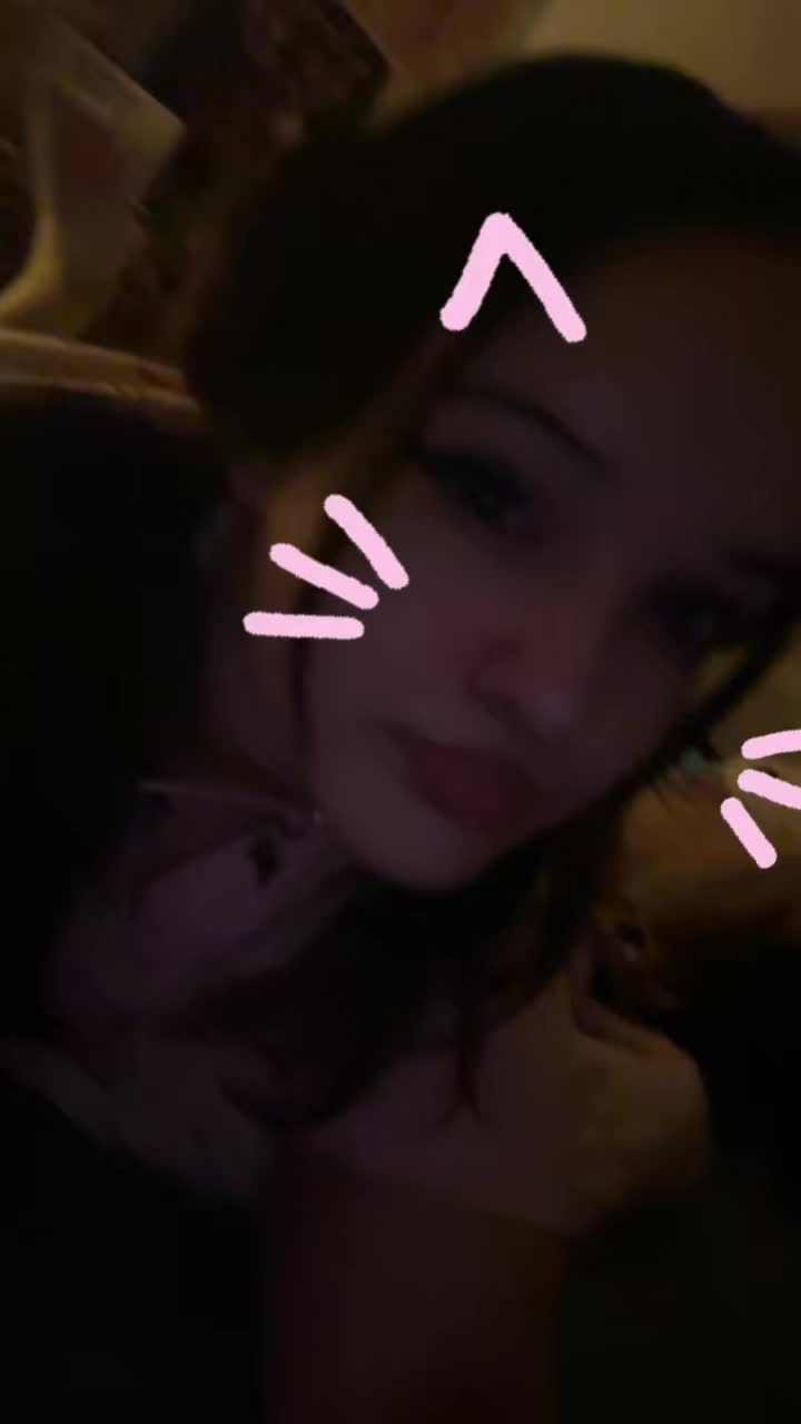 @🦄