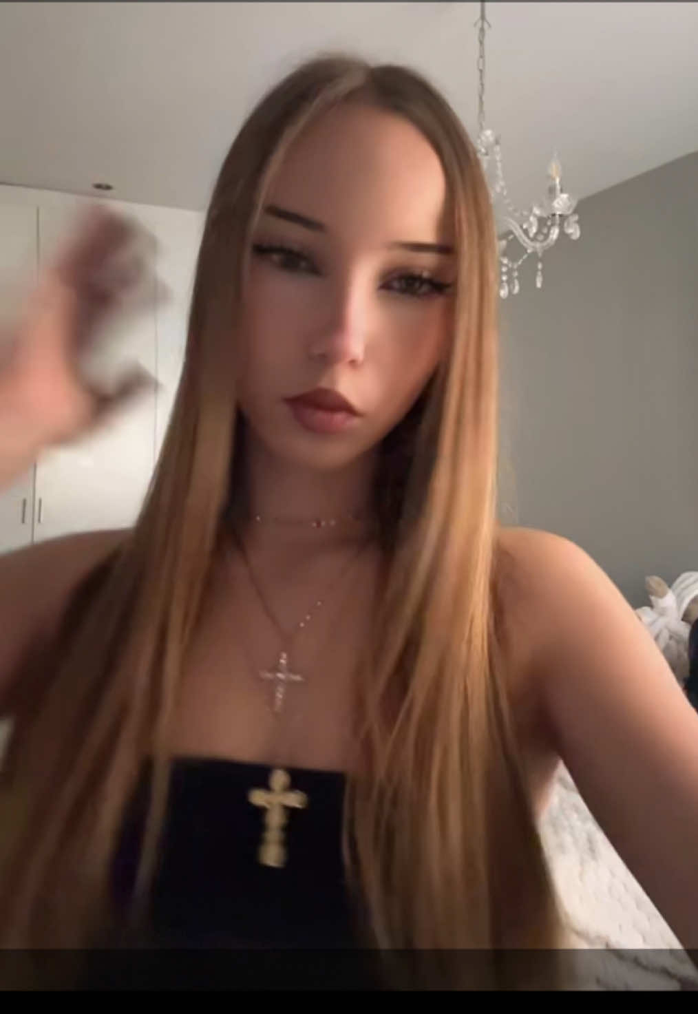 @𝐂𝐋𝐀𝐔𝐃𝐈𝐀 💋
