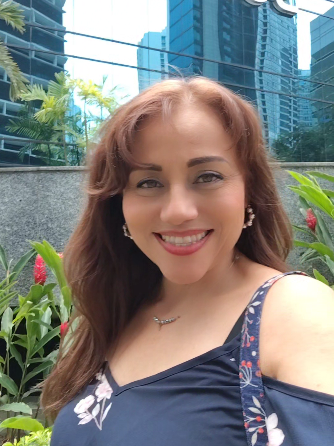 @ThaityRozOficial