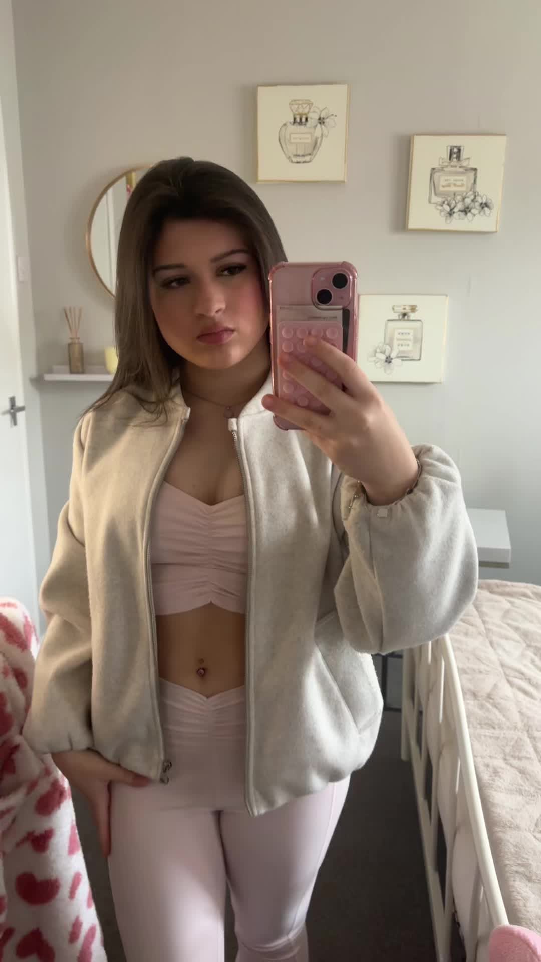 @𝐴𝑉𝐴~𝐿𝐸𝐸❤️