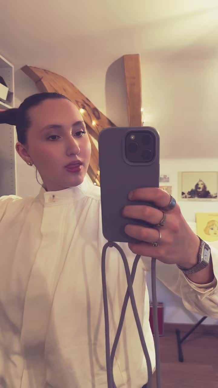 @👅