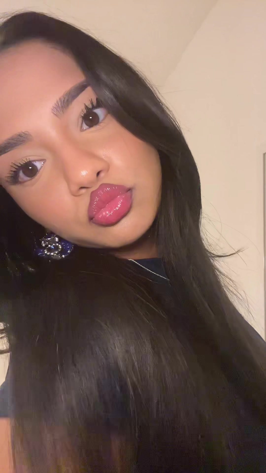 @𝐀𝐥𝐢𝐧𝐚🇧🇩