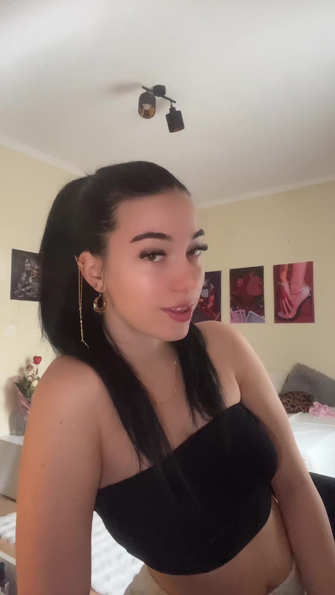 @N💋