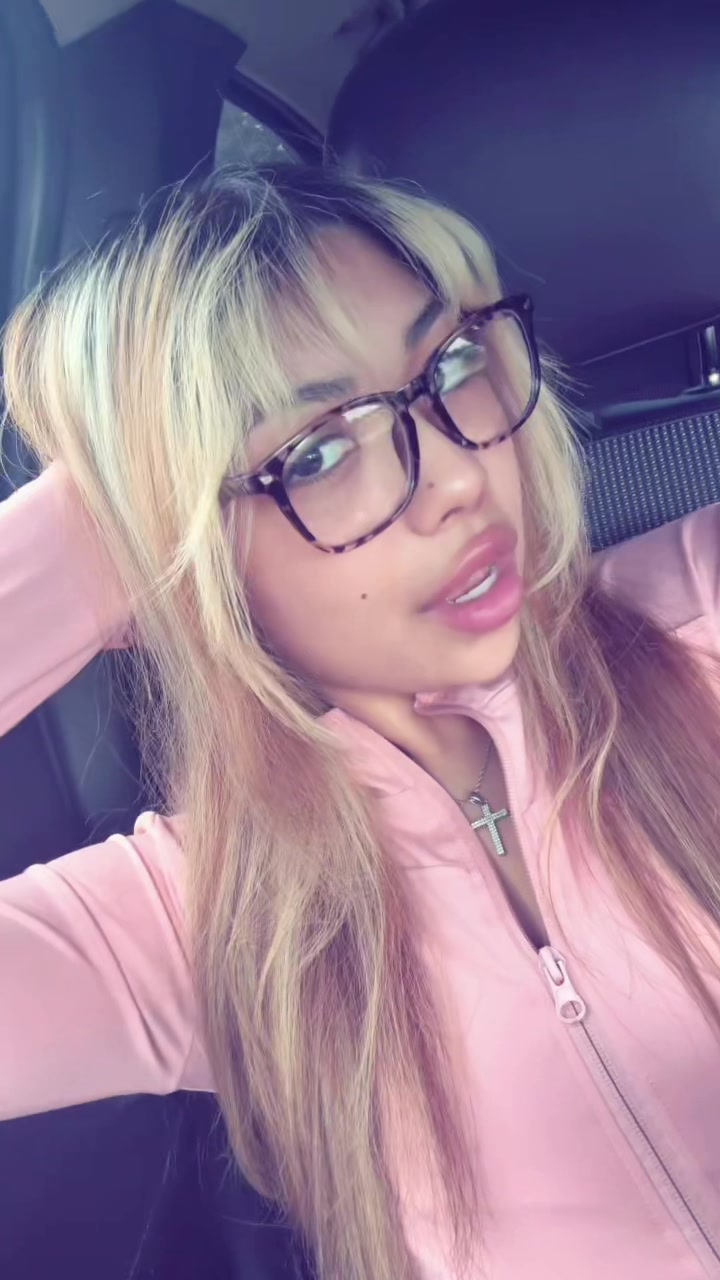 @🐰